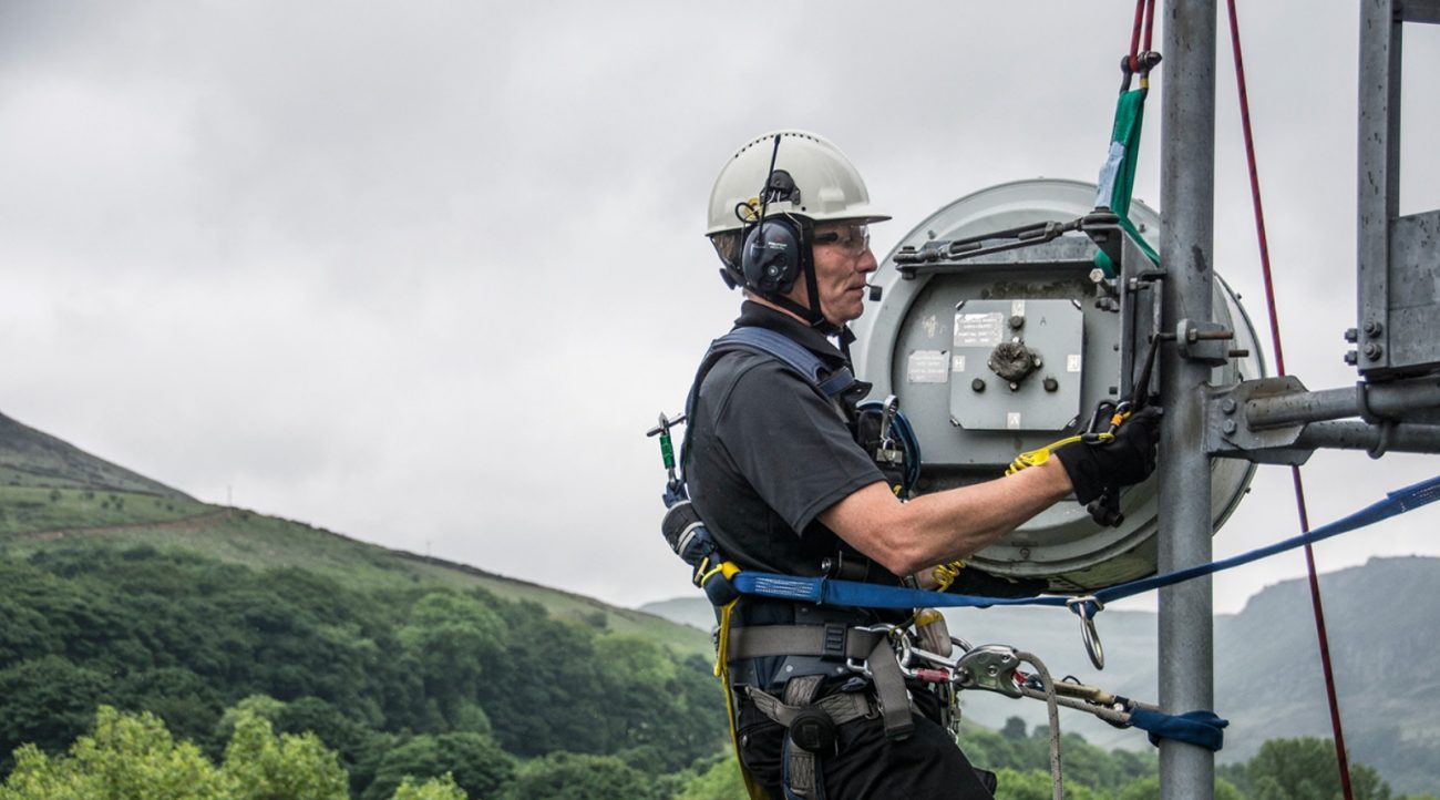 Yaşam Hattı, Yatay Yaşam Hattı, Sabit Yatay Yaşam Hattı, Mobil Yatay Yaşam Hattı, Dikey Yaşam Hattı, Yüksekte Çalışma, Düşüş Durdurma Kemeri, Konumlandırma Kemeri, Paraşüt Tipi Emniyet Kemeri, süspansiyonlu kemer, Şok Emici, Şok Emicili Lanyard, Lanyard, Karabina, Kurtarma Tripodu, Konsol Ankraj, Kurtarma Aleti, Statik Halat, Çelik Yaşam Halatı, Yüksekte Çalışma Eğitimi, Ankraj, Konsol Kolu